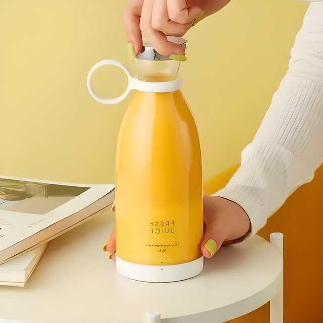 Portable Mini Juicer Blender for Travel Use